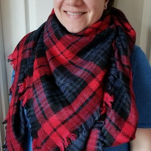 Black & Red Check Blanket Scarf ♥️
